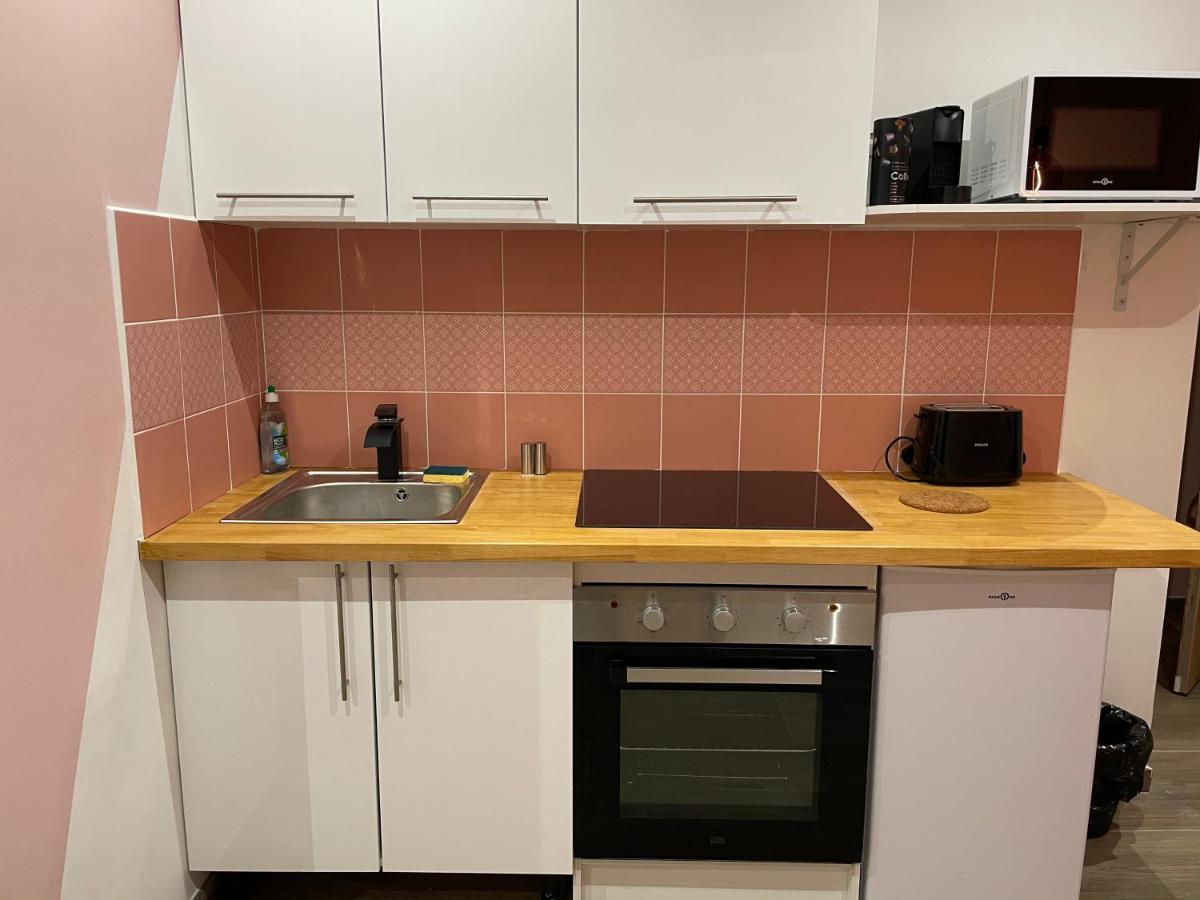 Capstay Color Valenciennes & Netflix Trith-Saint-Leger المظهر الخارجي الصورة