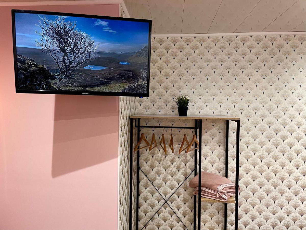 Capstay Color Valenciennes & Netflix Trith-Saint-Leger المظهر الخارجي الصورة