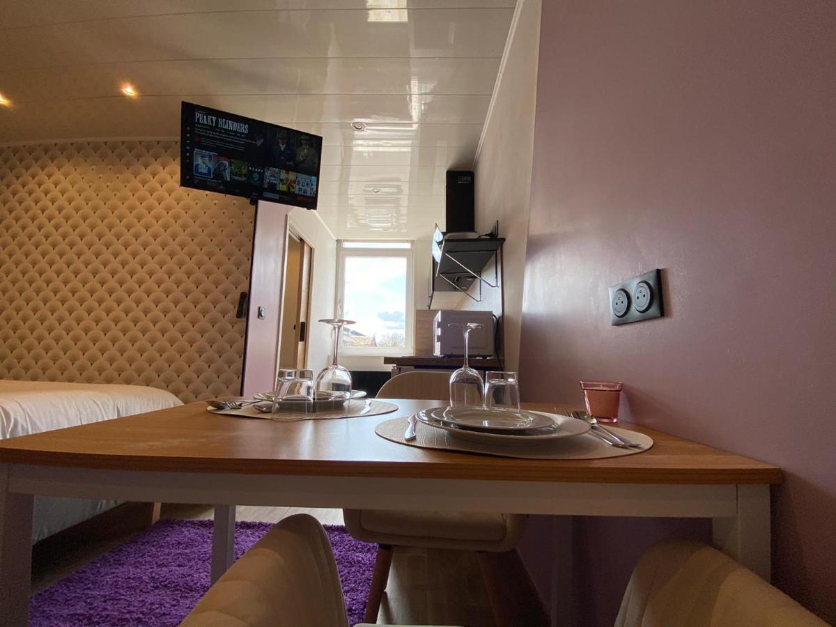 Capstay Color Valenciennes & Netflix Trith-Saint-Leger المظهر الخارجي الصورة