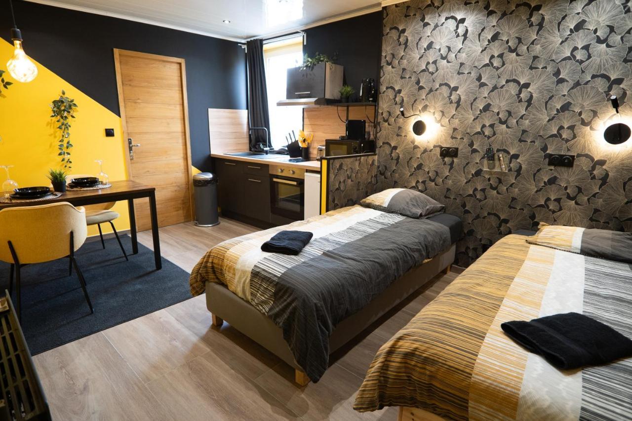 Capstay Color Valenciennes & Netflix Trith-Saint-Leger المظهر الخارجي الصورة