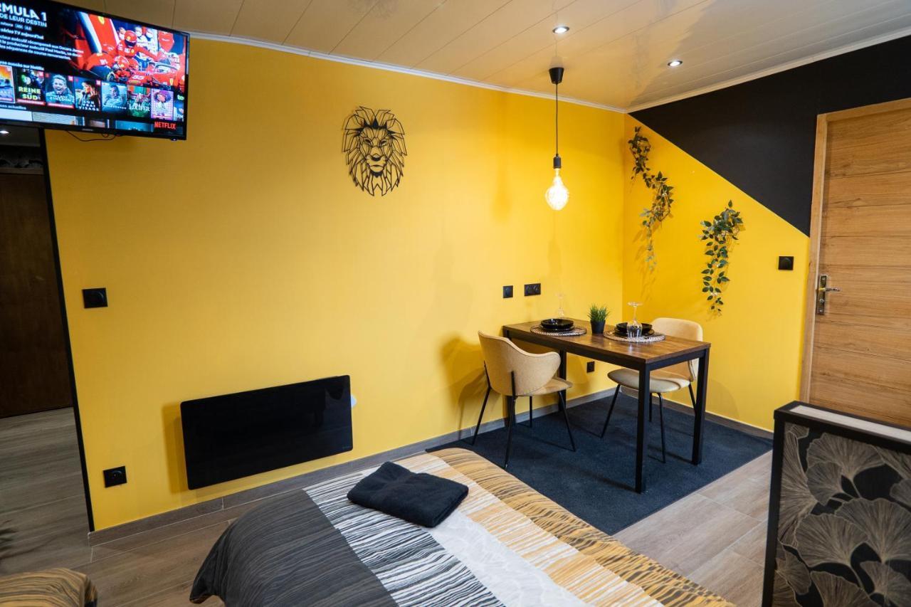 Capstay Color Valenciennes & Netflix Trith-Saint-Leger المظهر الخارجي الصورة